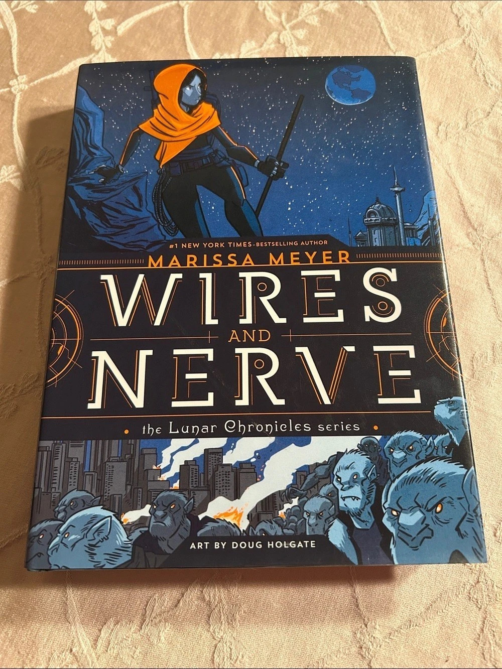 Wires and Nerve Illustrated Lunar Chronicles Book by Marissa Meyer has damage